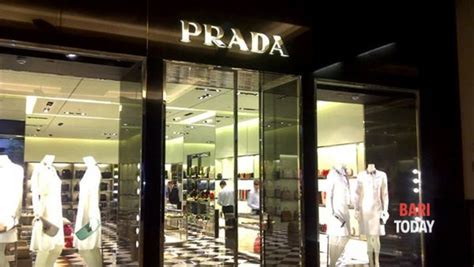 inaugurazione prada